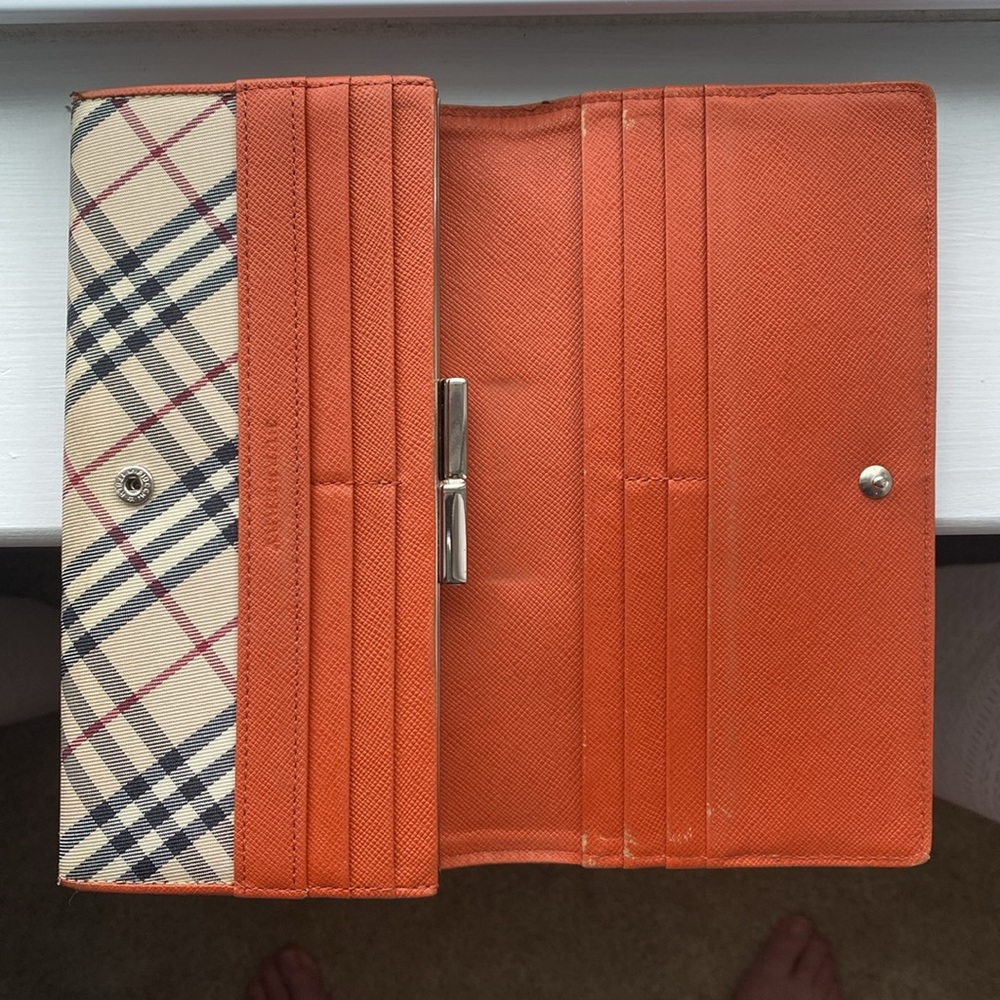 #9 Burberry Beige and Orange Check Wallet - Picture 3 of 15